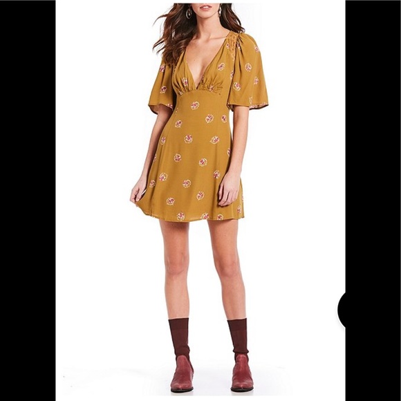 Free People Dresses & Skirts - Free People Floral Print Dress